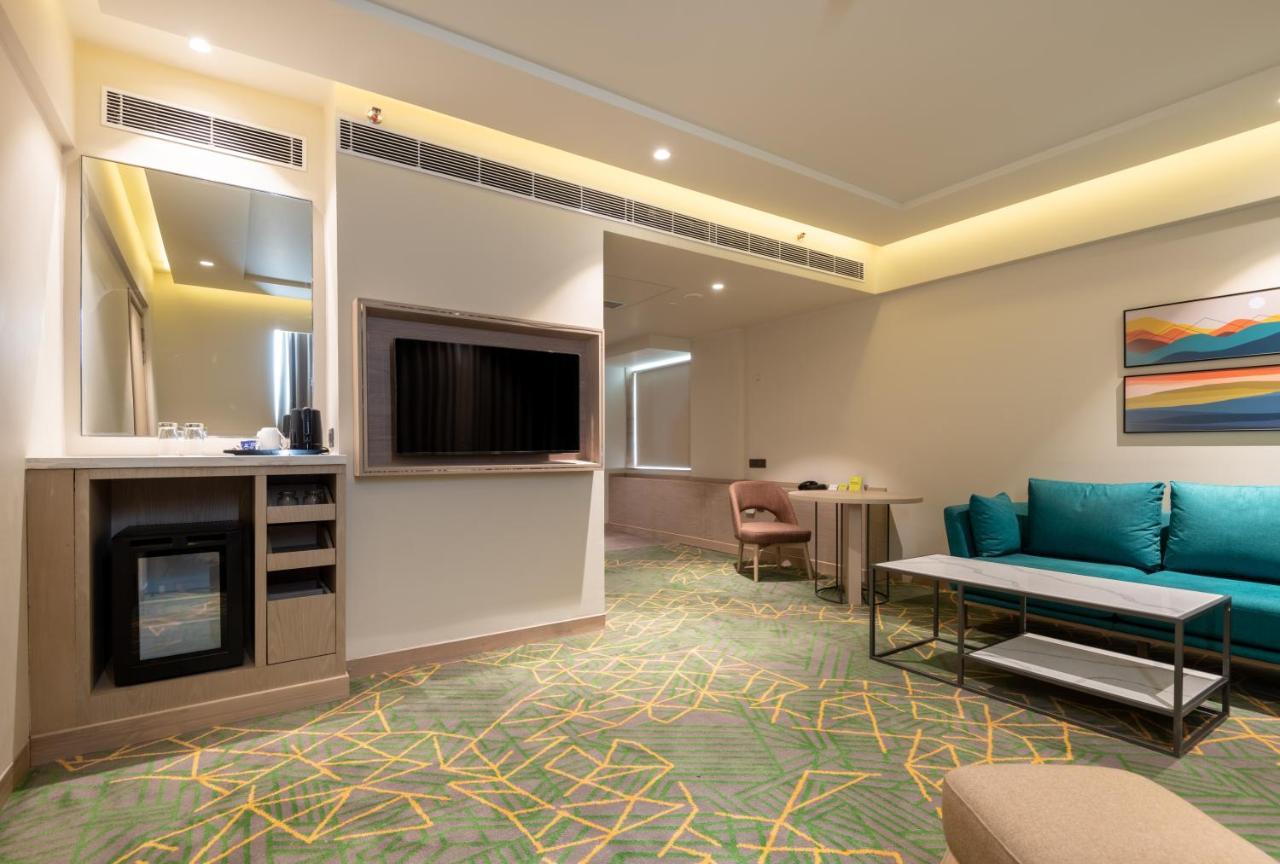 Holiday Inn Katra Vaishno Devi By Ihg Exteriör bild
